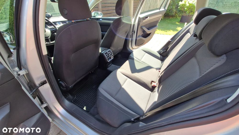 Volkswagen Passat 2.0 TDI BMT Trendline - 11