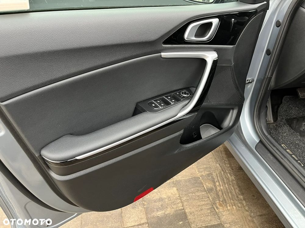 Kia Ceed 1.5 T-GDI L DCT - 11