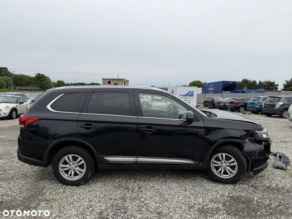 Mitsubishi Outlander 2.0 4WD CVT Diamant Edition+ - 2