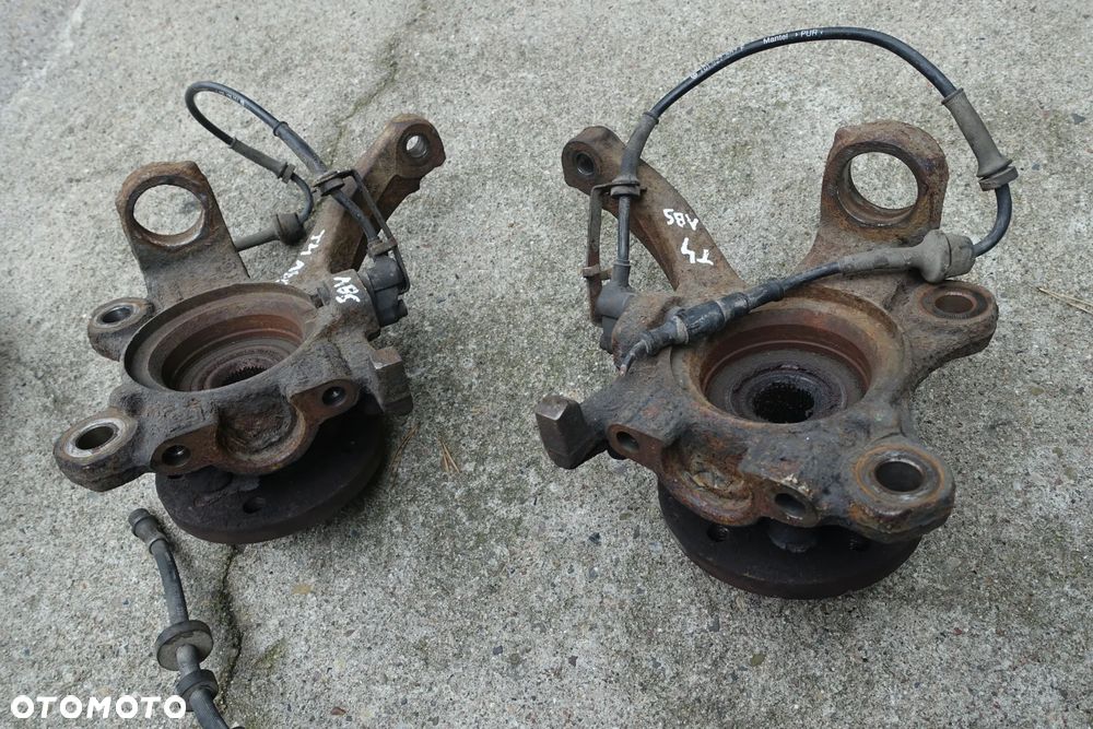ZACISK ZWROTNICA PIASTA VW T4 2.4 2.5 TDI Z ABS - 9