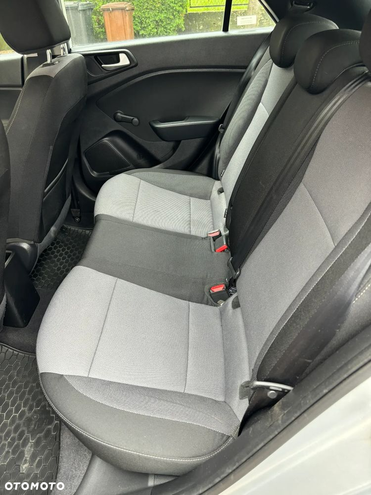 Hyundai i20 1.2 BlueDrive Classic + - 8
