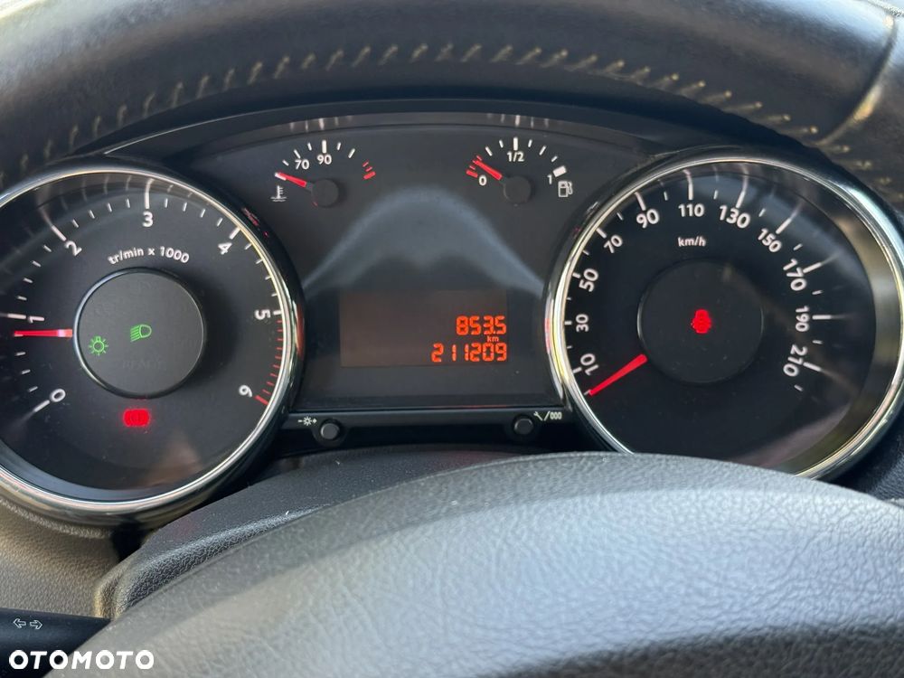 Peugeot 5008 2.0 HDi Active 7os - 14