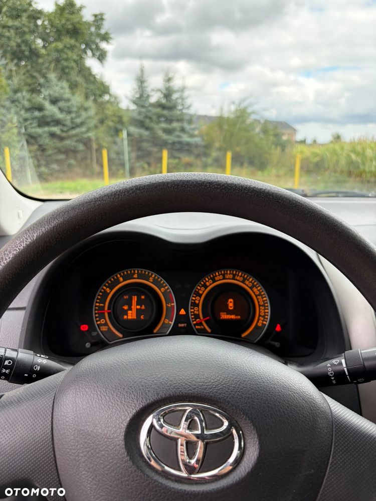Toyota Corolla - 20