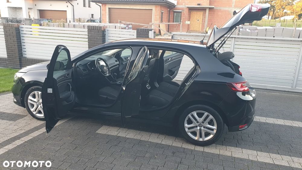 Renault Megane BLUE dCi 115 BOSE EDITION - 8