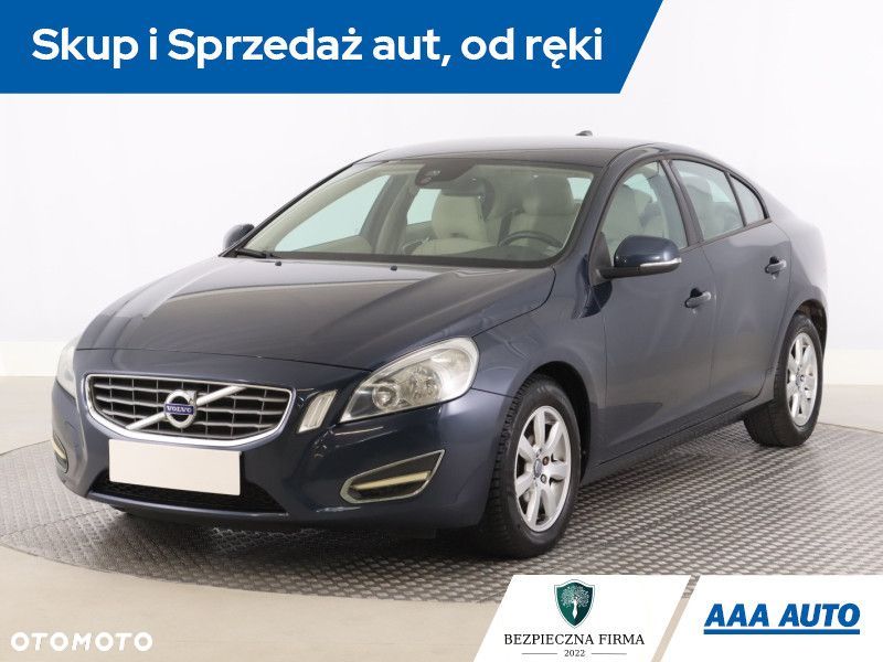 Volvo S60 - 3