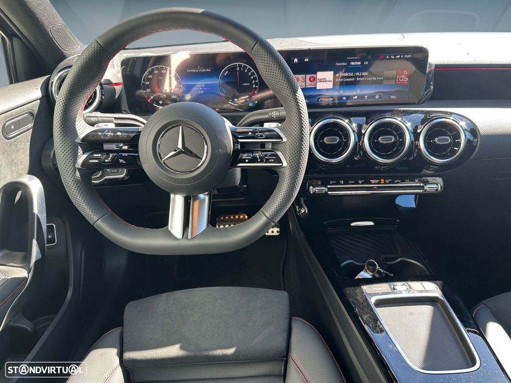 Mercedes-Benz A 250 Limousine e - 12