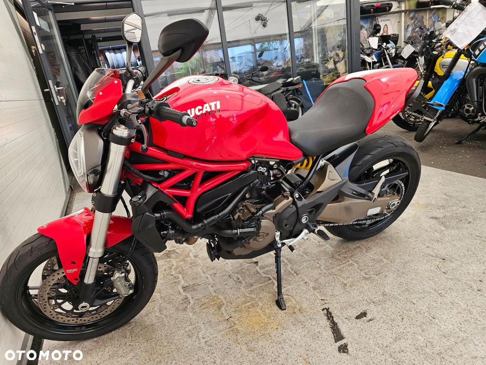 Ducati Monster - 22