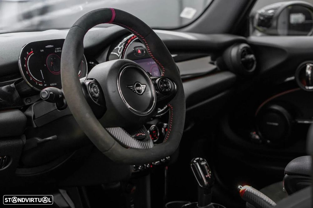 MINI Cabrio John Cooper Works Auto Desportiva - 16