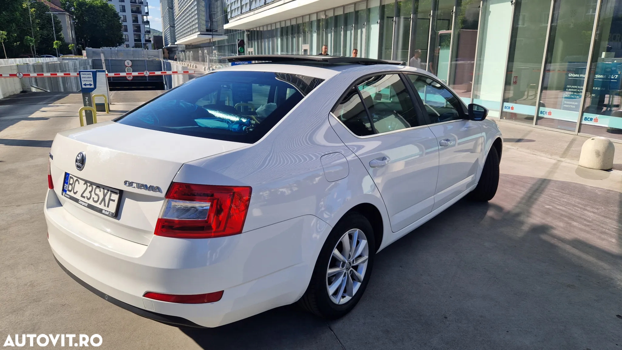 Skoda Octavia 1.4 TSI ELEGANCE - 14