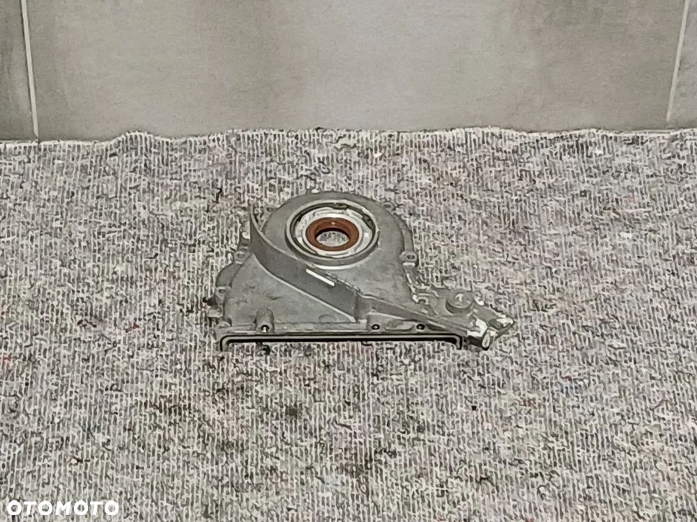 NR 51 Obudowa Rozrządu Audi A8 4,2TDI 057109153 - 2