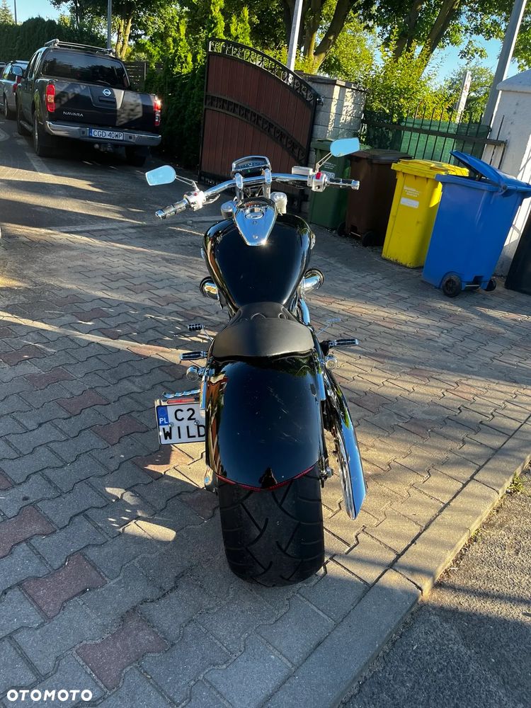 Suzuki Intruder - 2