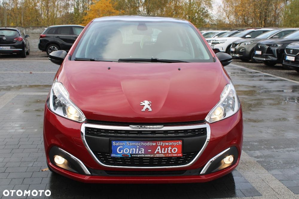 Peugeot 208 - 13