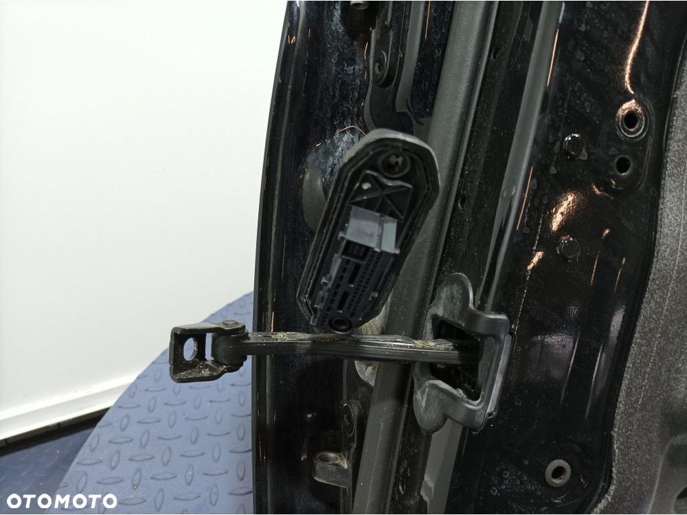 BMW 5 F11 TOURING KOMBI DRZWI TYŁ TYLNE PRAWE 668 - 12