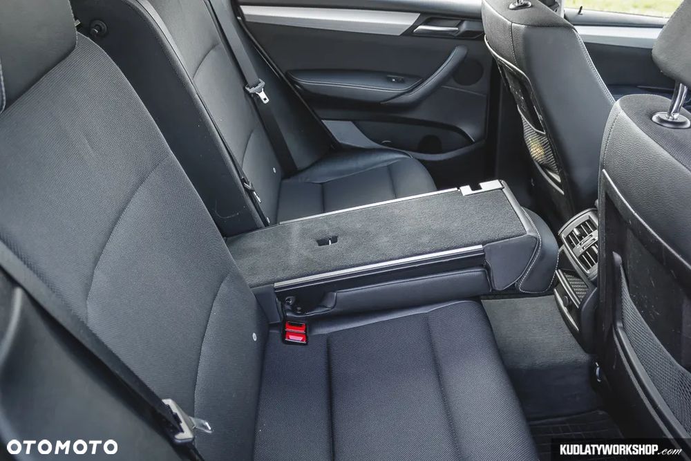 BMW X3 xDrive20d - 32