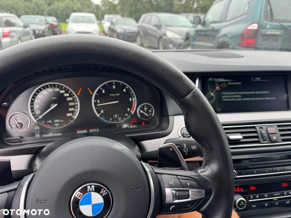 BMW Seria 5 530d Touring Sport-Aut - 10