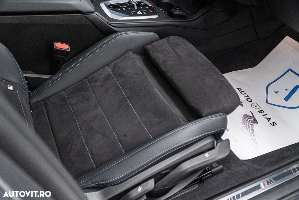 BMW Seria 1 120 AT MHEV - 41