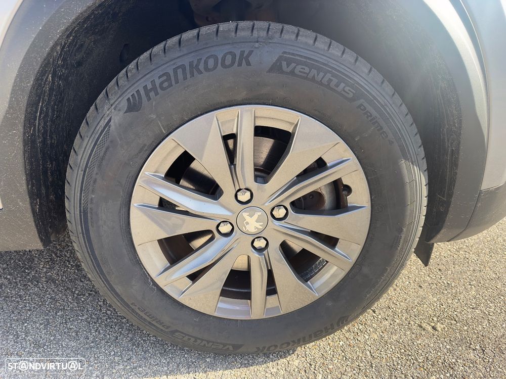 Peugeot e-2008 50 kWh Active - 15