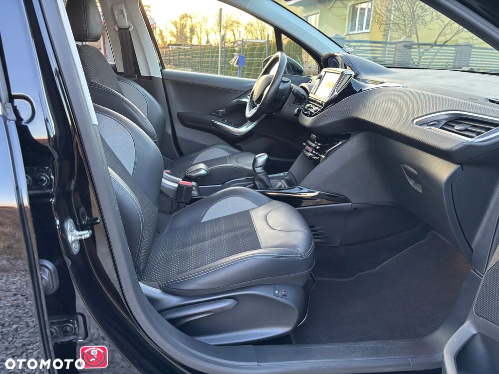 Peugeot 2008 1.6 BlueHDi Allure - 9
