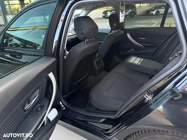 BMW Seria 3 316d Touring Aut. - 10