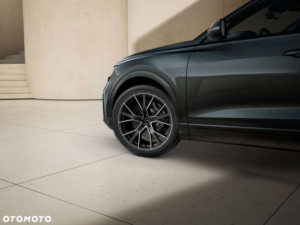 Audi Q8 - 6