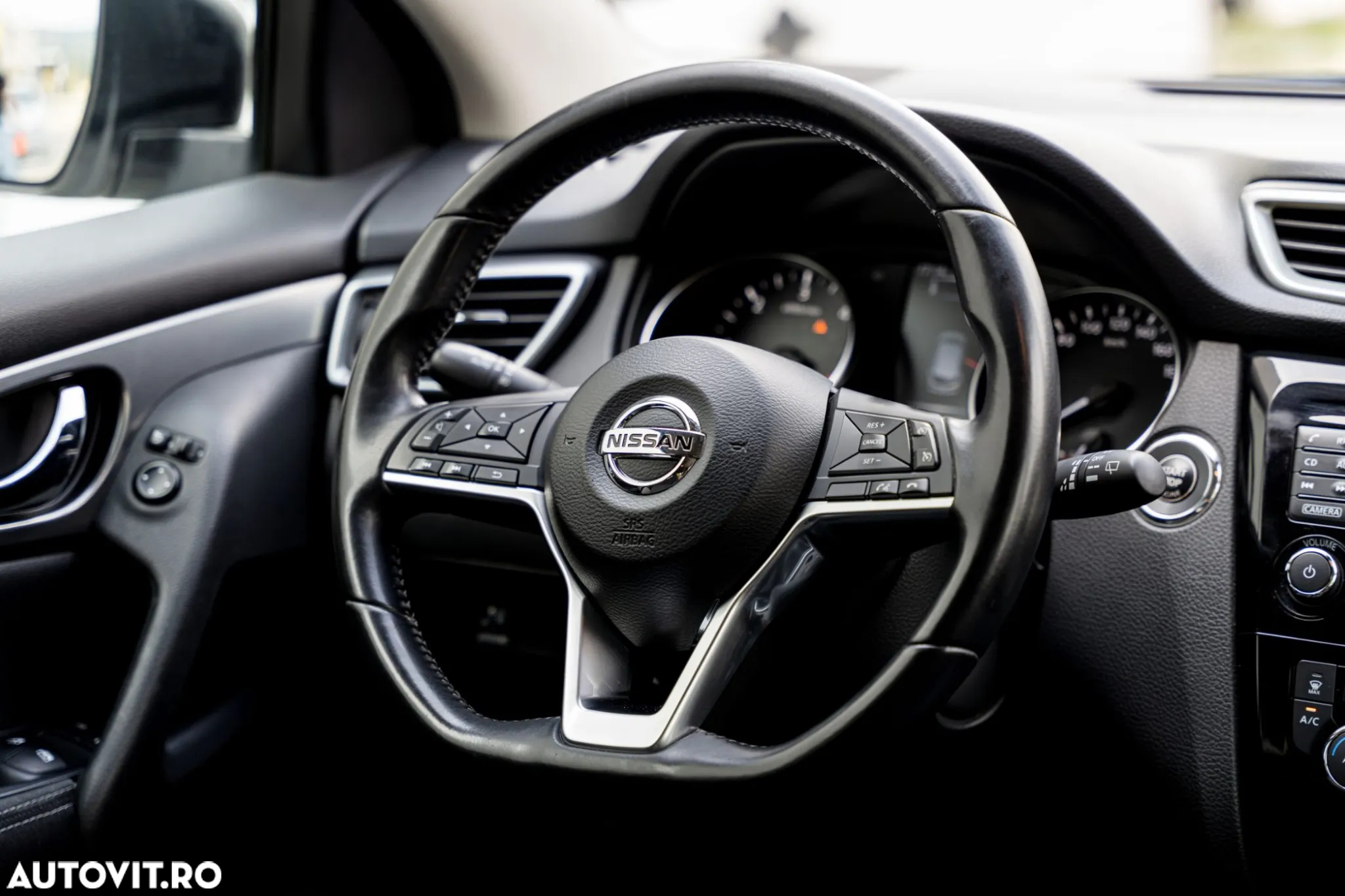 Nissan Qashqai 1.5 DCI Start/Stop Tekna - 19