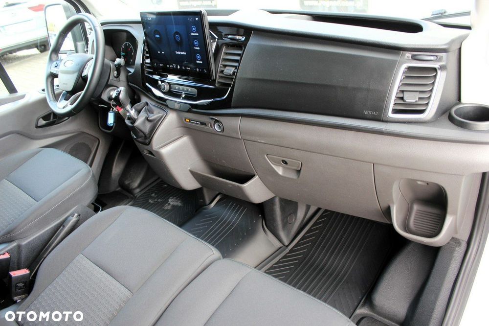 Ford Transit - 11