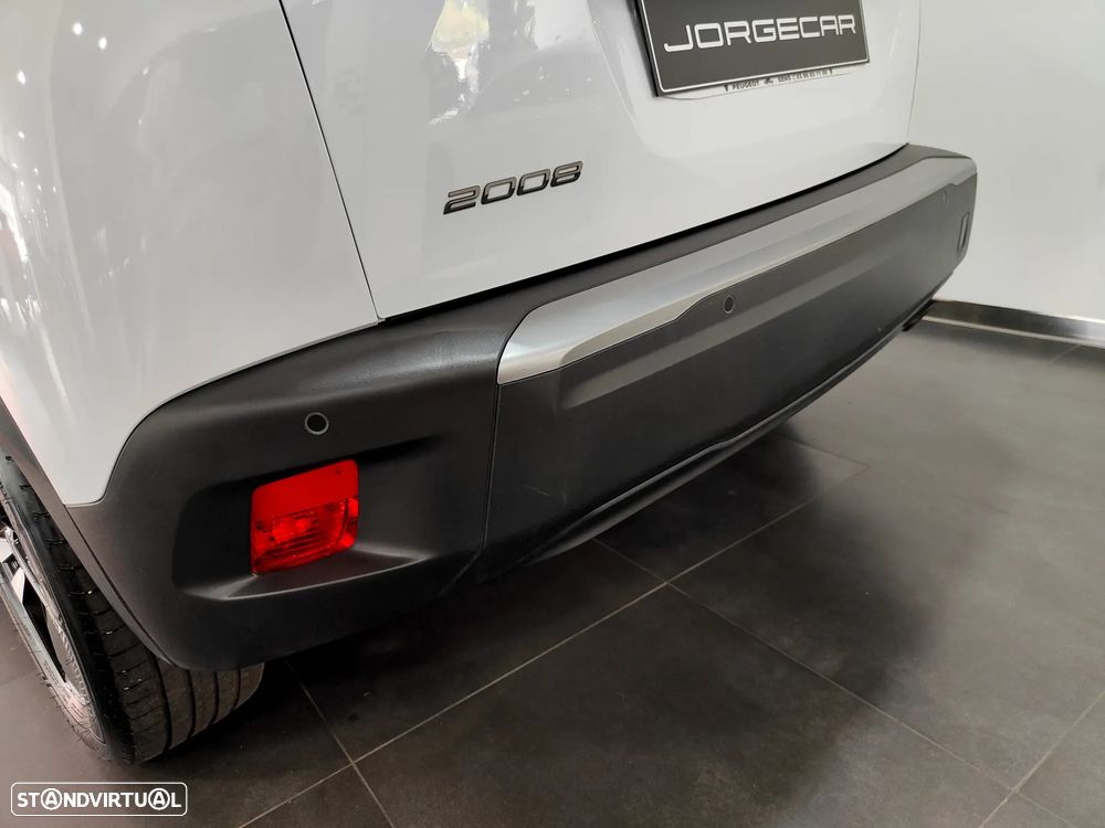 Peugeot 2008 1.2 PureTech Allure - 22