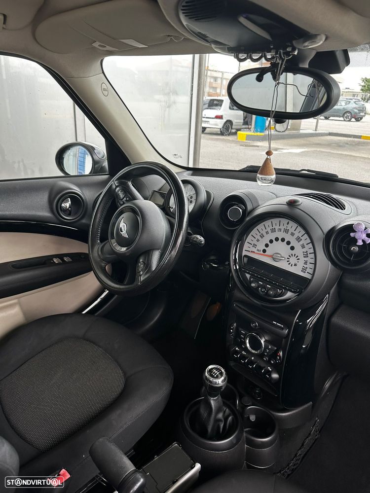 MINI Countryman One D - 7