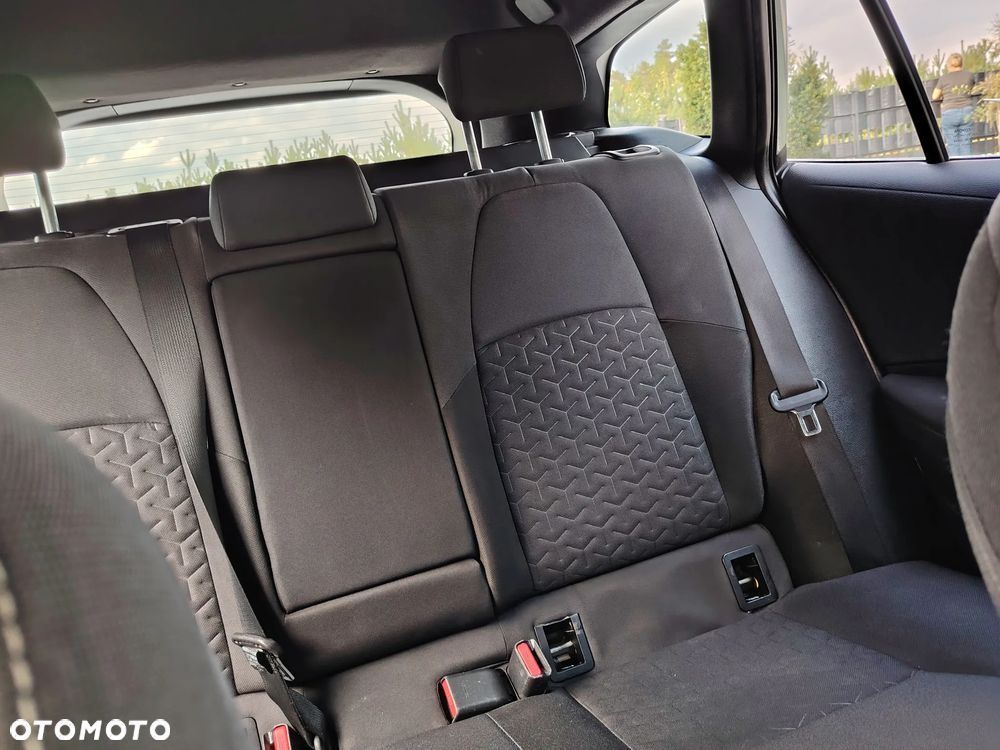 Toyota Corolla 1.8 Hybrid Comfort - 35