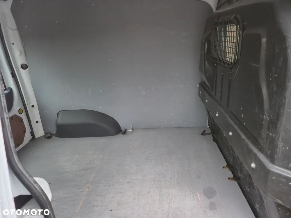 Ford Transit connect - 31