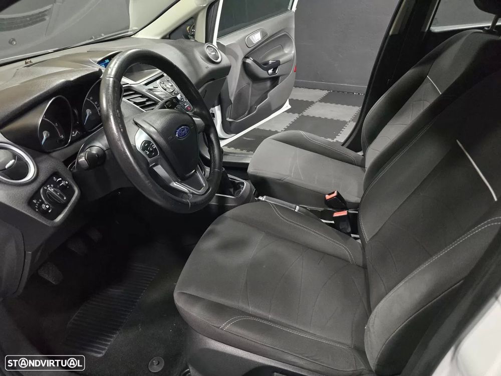 Ford Fiesta 1.5 TDCi Titanium - 6