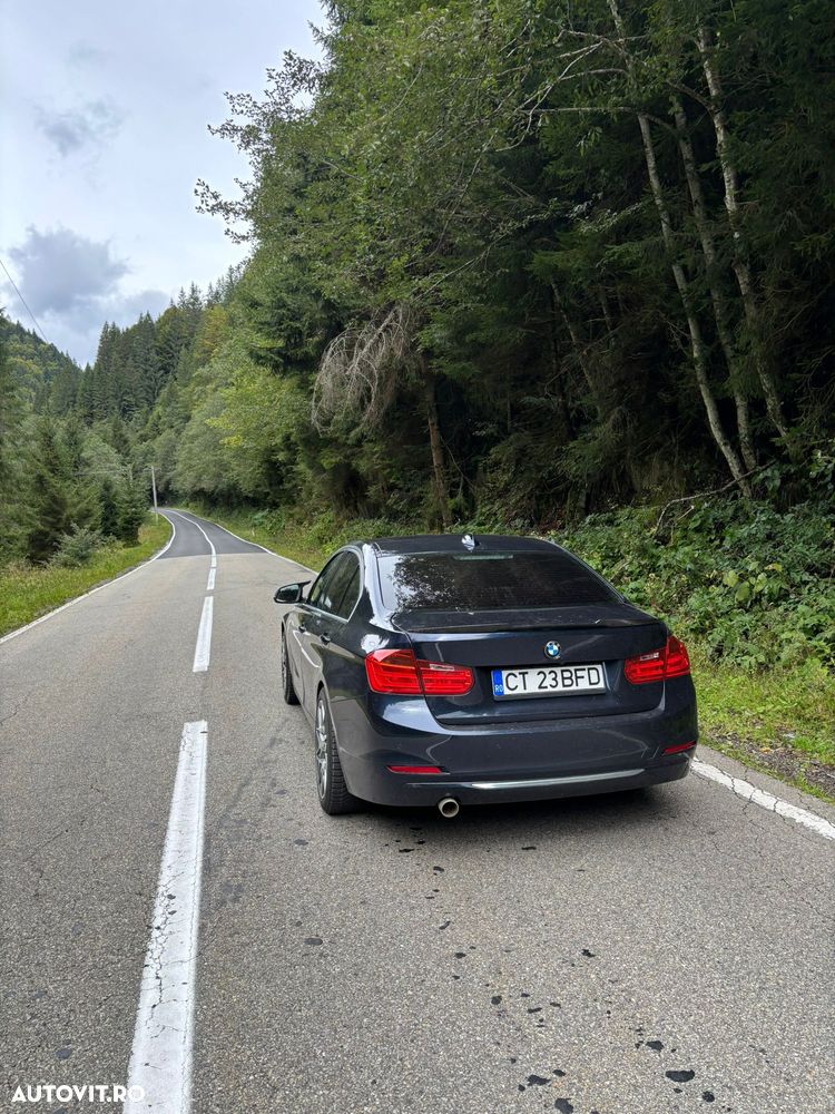 BMW Seria 3 320d DPF Aut. Edition Exclusive - 2