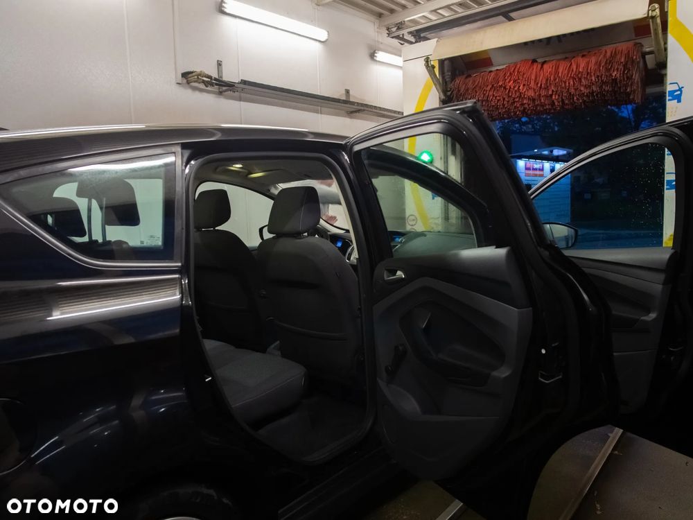 Ford C-MAX - 18