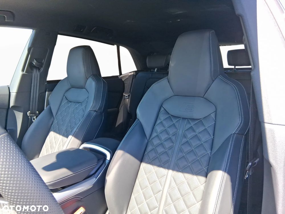 Audi Q8 55 TFSI mHEV Quattro Tiptronic - 14