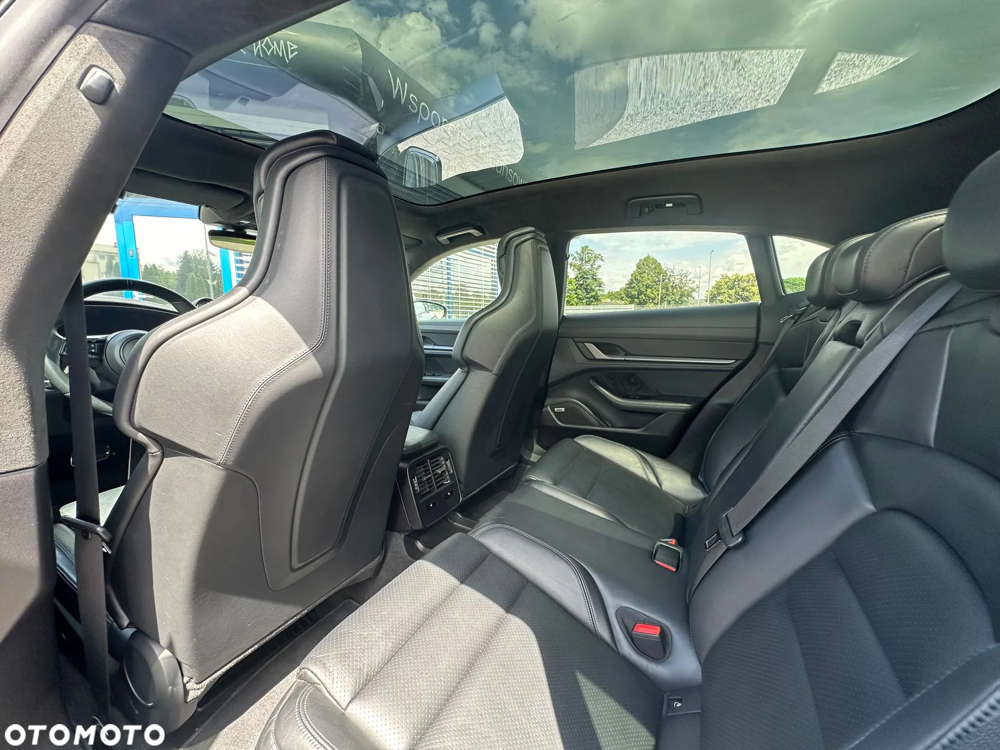 Porsche Taycan Turbo Cross Turismo - 18