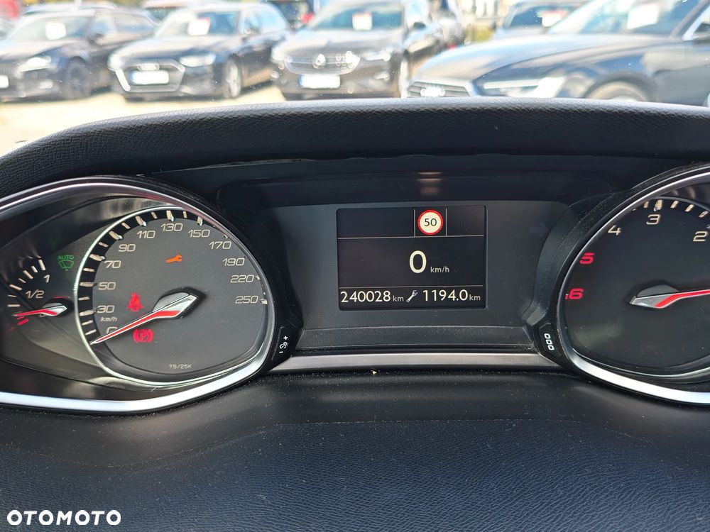 Peugeot 308 - 16