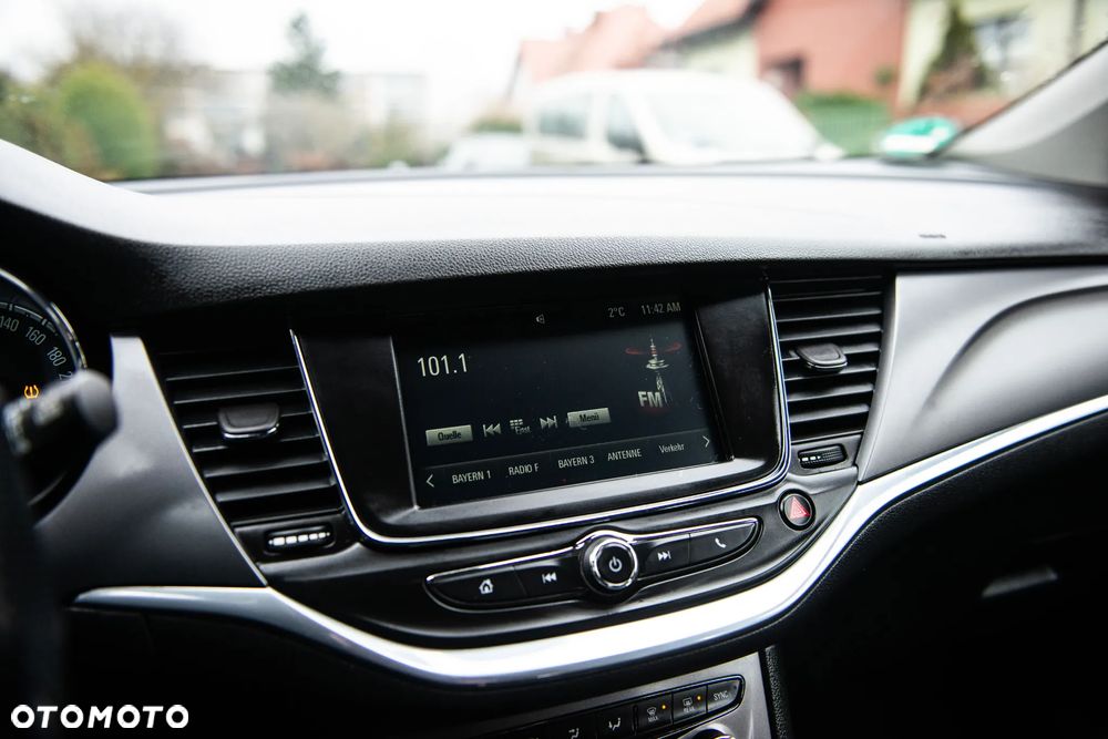 Opel Astra 1.4 Turbo Edition - 33