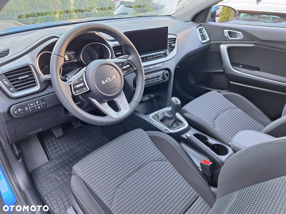 Kia XCeed - 12