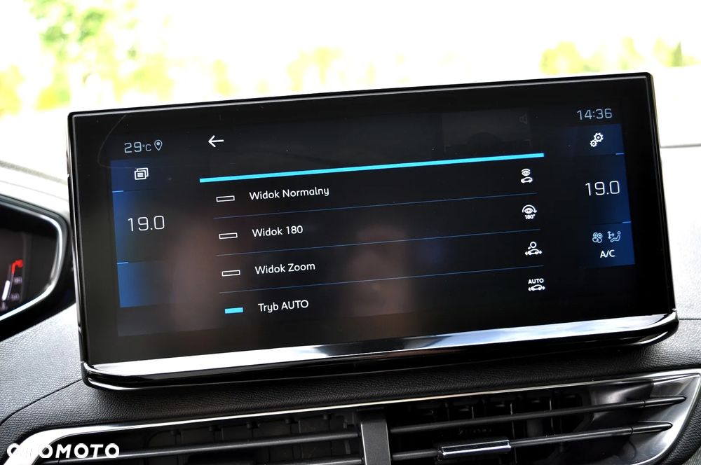 Peugeot 5008 1.5 BlueHDi Allure S&S EAT8 - 26