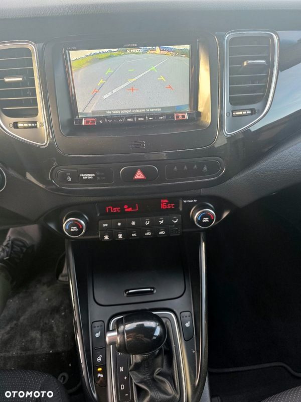 Kia Carens - 18