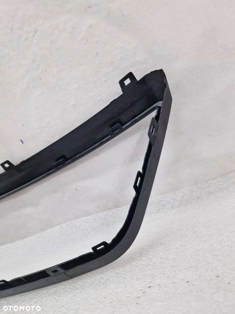 SEAT ATECA 575 16- ATRAPA / GRILL PRZEDNI PRZÓD / RAMKA CZARNA , NR 575854643C , NR AUKCJI GL809 - 17