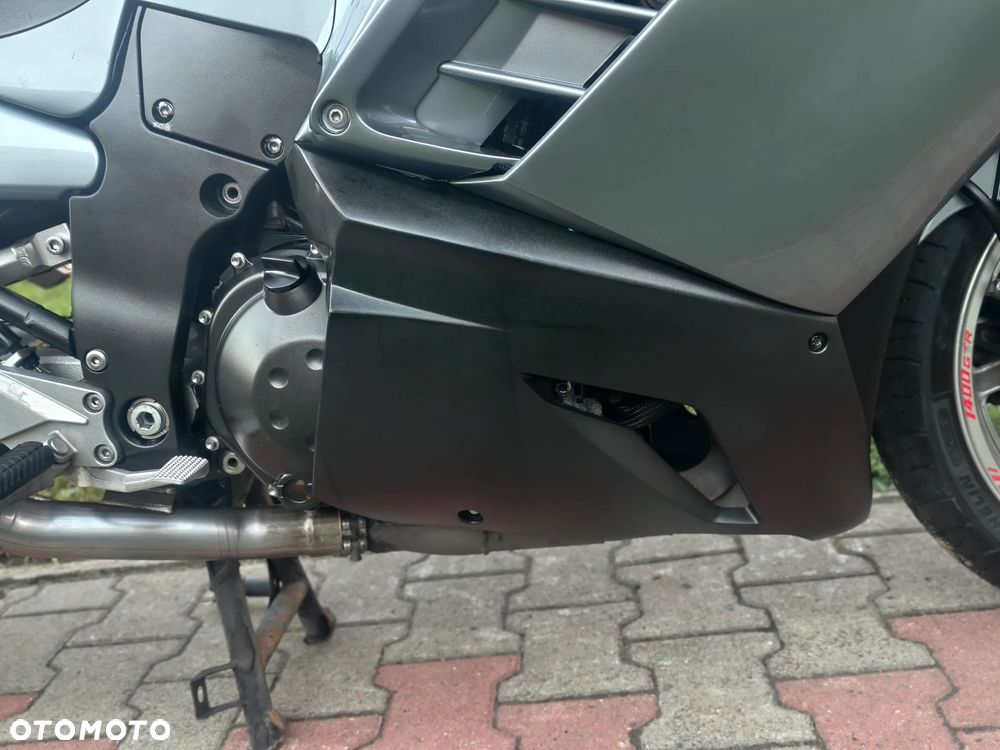 Kawasaki GTR - 12