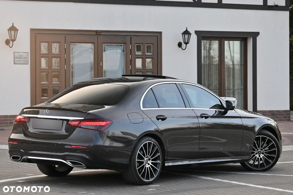 Mercedes-Benz Klasa E 220 d 9G-TRONIC AMG Line - 23