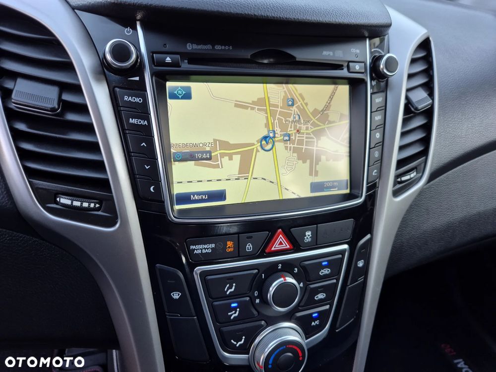 Hyundai i30 blue 1.4 Classic Navigation - 25