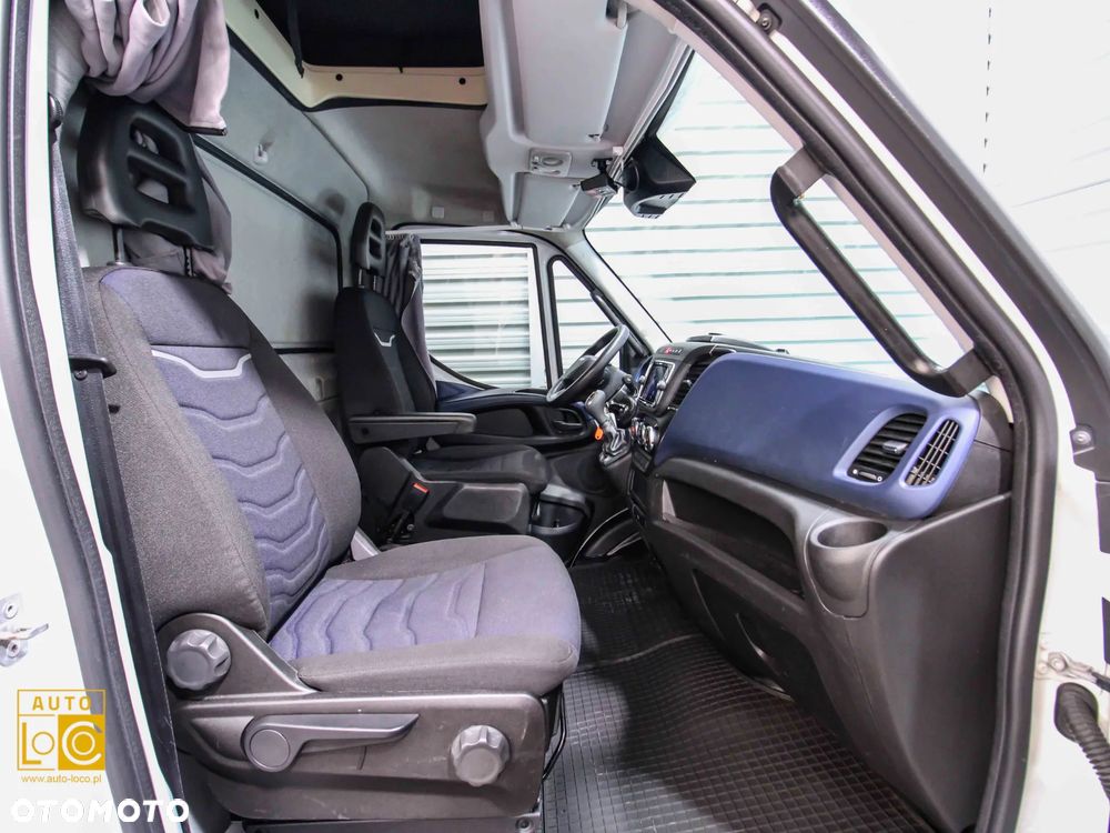 Iveco DAILY CHŁODNIA + MROŹNIA + AGREGAT x 2 + AUTOMAT - 8