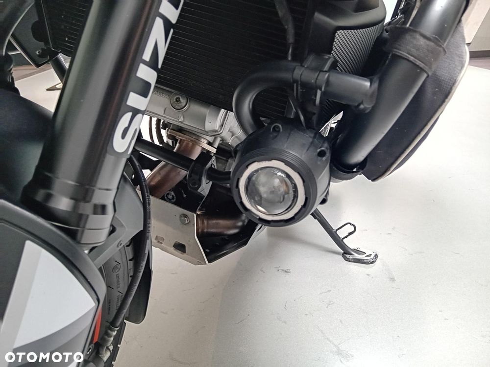 Suzuki DL - 9