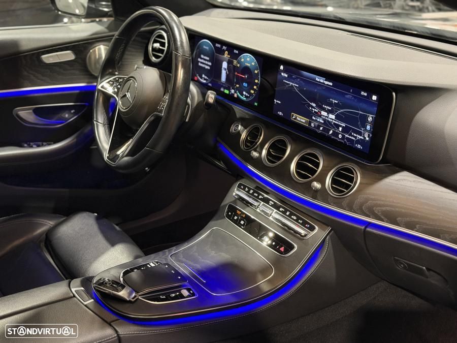 Mercedes-Benz E 300 de Avantgarde 4Matic - 30