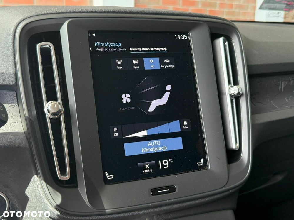 Volvo XC 40 - 23