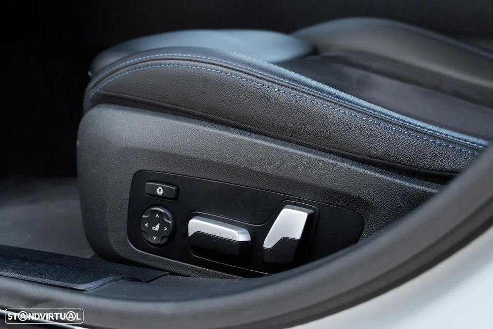 BMW i4 eDrive40 Pack Desportivo M - 53