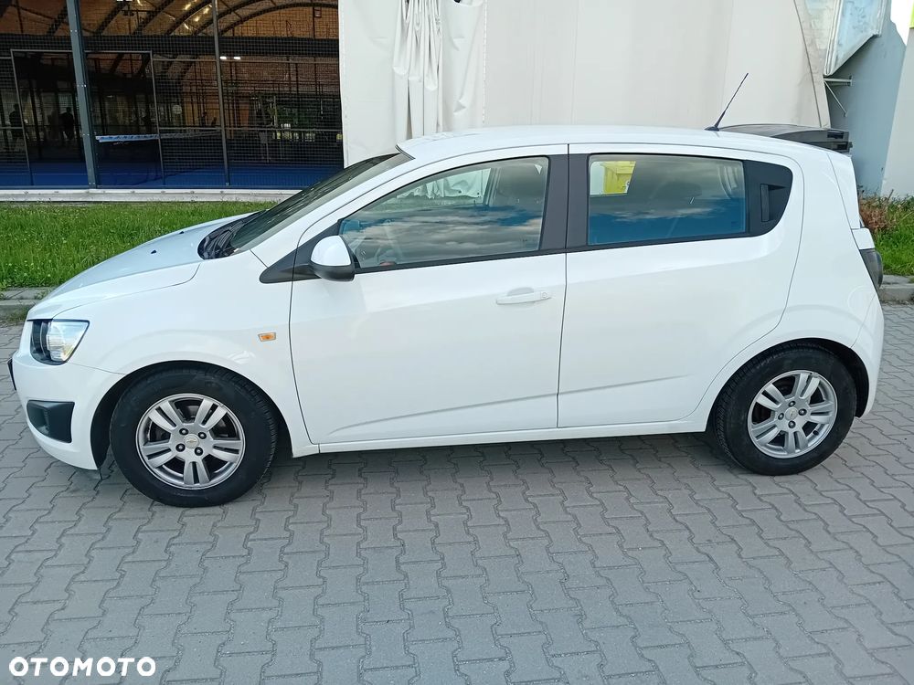 Chevrolet Aveo 1.2 LT+ - 10